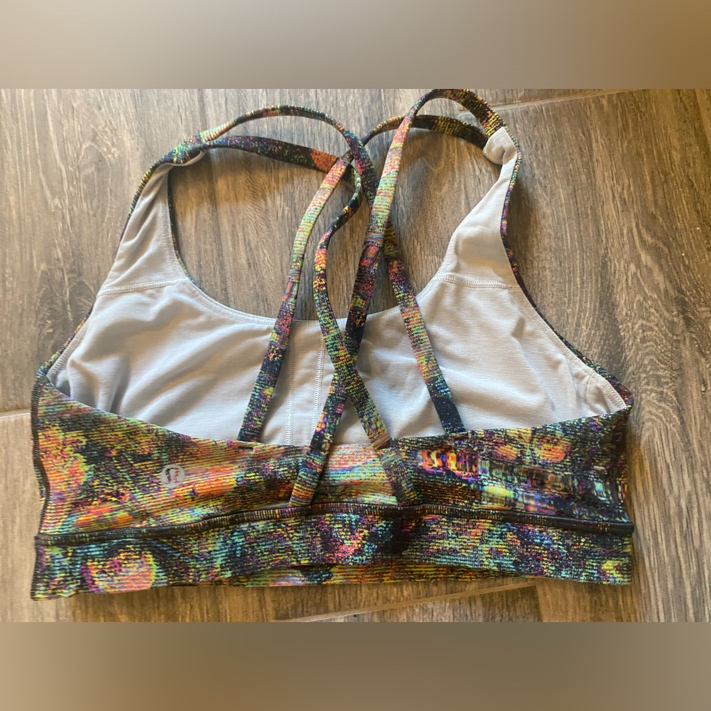 lululemon Energy Bra- Size 8 Multicolor Crisscross Back - Picture 2 of 3